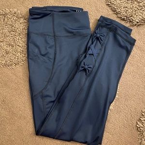 NWT Jadelynn Brooke Bow Leggings